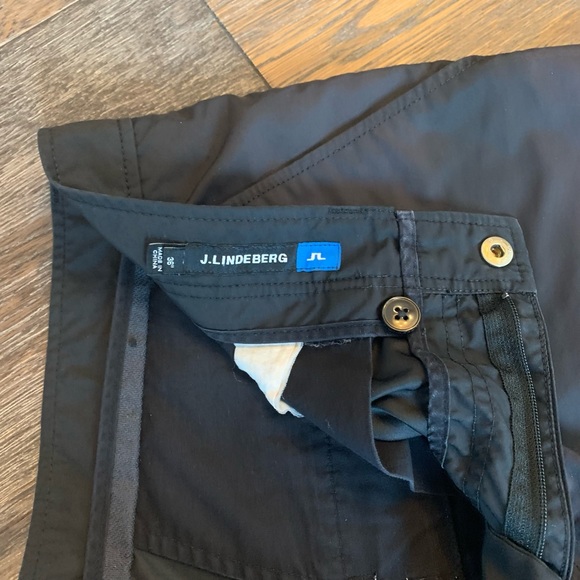 J. Lindeberg Golf Black Shorts - Picture 4 of 5